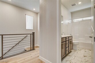 1494 Bat Hawk St in Las Vegas, NV - Building Photo - Building Photo