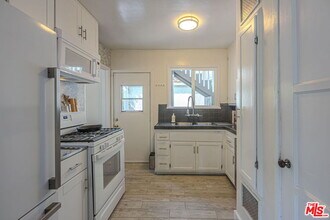 1760 18th St in Santa Monica, CA - Building Photo - Building Photo
