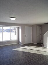 15 Indianwood Blvd in Park Forest, IL - Building Photo - Building Photo