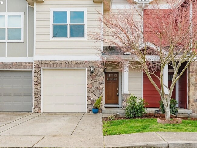 property at 211 Silver St