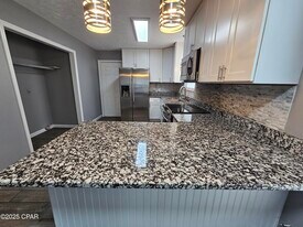 3707 Burnham Way in Panama City, FL - Building Photo