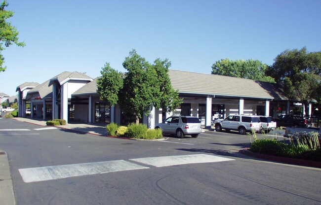 6811-6851 Douglas Blvd in Granite Bay, CA - Building Photo - Other