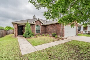 629 Chalk Knoll Rd in Fort Worth, TX - Building Photo