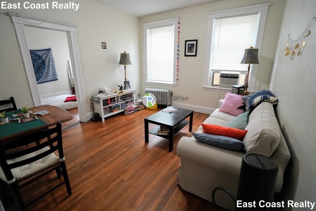 9 Egremont Rd in Boston, MA - Building Photo - Building Photo