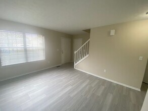5982 Little Brook Way, Unit 5982 in Columbus, OH - Building Photo - Building Photo