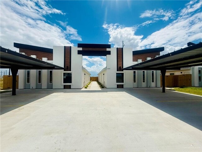 property at 6 W Citrine St