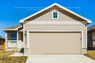 10539 McClintock Dr in Converse, TX - Building Photo