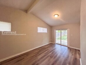 8694 Yorktown Dr in Southaven, MS - Foto de edificio - Building Photo