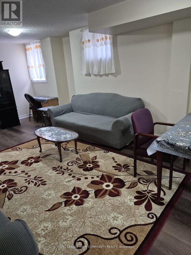 9 Hawkridge Trail in Brampton, ON - Building Photo - Building Photo