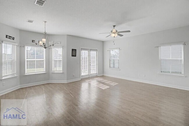 65 Gambrell Rd in Hinesville, GA - Building Photo - Building Photo