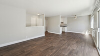 Kentwood Apartments in Napa, CA - Building Photo - Building Photo