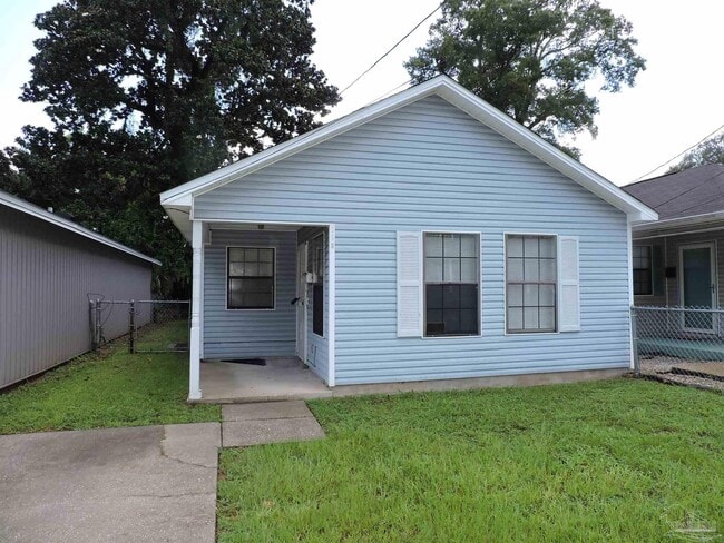 property at 119 N Reus St