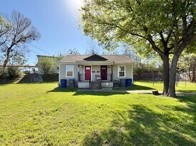 2248 Areba St, Unit Unit #1 in Dallas, TX - Building Photo