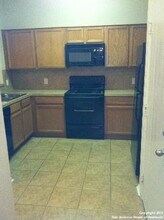 13528 Bristow Dawn in San Antonio, TX - Foto de edificio - Building Photo