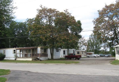 Oak Street Mobile Home Park in Angola, IN - Foto de edificio - Building Photo