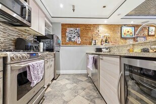 535 Bloomfield St in Hoboken, NJ - Building Photo