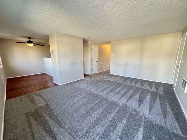 3690 NE 8th St in Gresham, OR - Building Photo - Building Photo