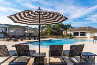 Cypress Apartments in Tifton, GA - Foto de edificio - Building Photo