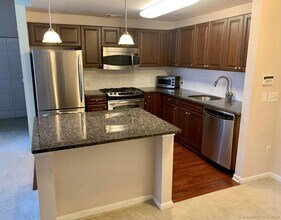 850 E Main St, Unit 4301 in Stamford, CT - Building Photo - Building Photo