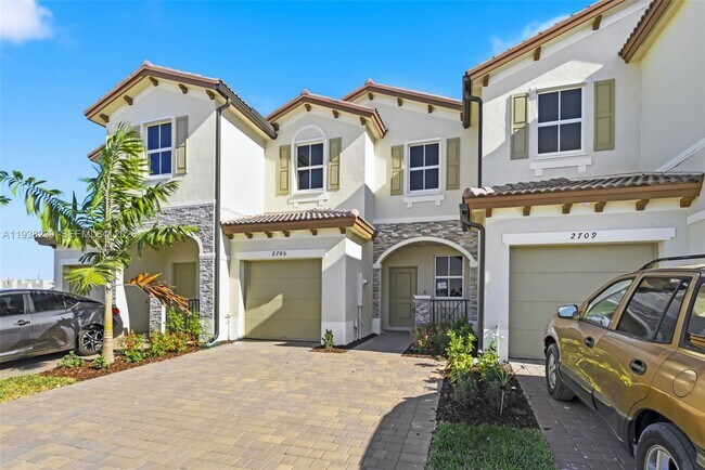 2705 SE 25th Ave in Homestead, FL - Building Photo - Building Photo