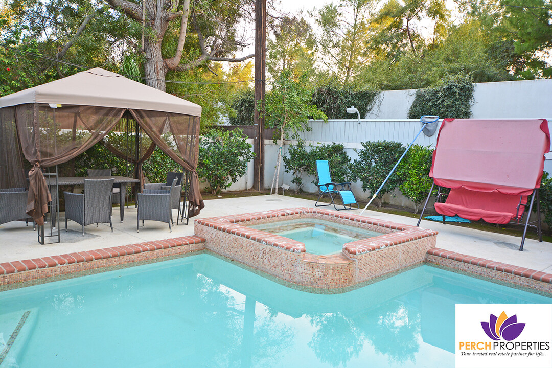 5953 Hillview Park Ave, Unit A in Van Nuys, CA - Building Photo