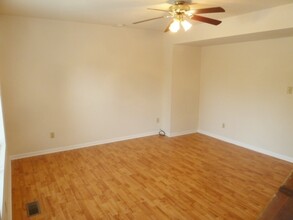 407 S Merritt Mill Rd in Chapel Hill, NC - Building Photo - Building Photo