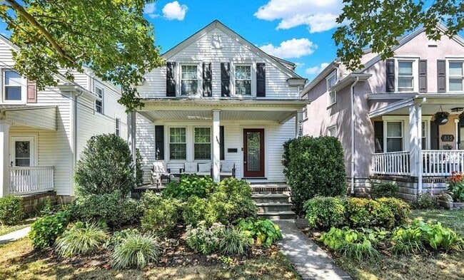 property at 813 N Franklin St