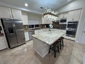 10003 Destiny Mountain Ct in Spring Valley, CA - Building Photo - Building Photo