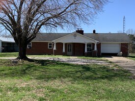 543 Eden Rd in Bowling Green, KY - Building Photo
