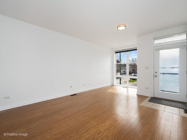 3502 W Diversey Ave in Chicago, IL - Building Photo - Building Photo