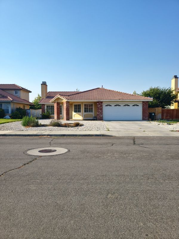 12602 El Dorado Pl in Victorville, CA - Building Photo - Building Photo