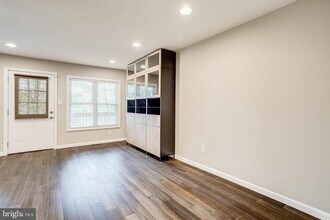 2648 Bowen Rd SE in Washington, DC - Building Photo - Building Photo