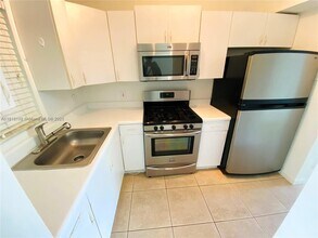 12890 NE 8th Ave in North Miami, FL - Building Photo - Building Photo
