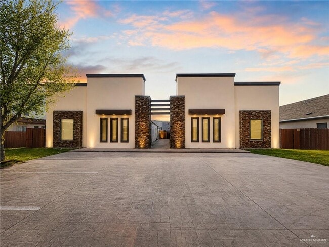 property at 13 Fig Dr
