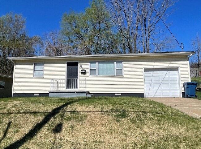 property at 900 Caseyville Rd