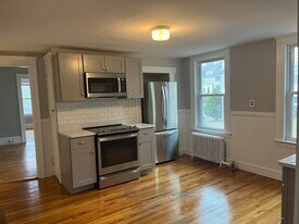 82 Brantwood Rd, Unit 2 in Worcester, MA - Building Photo