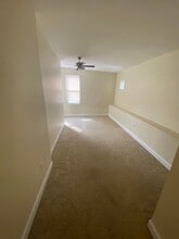 1010 Amsterdam Rd in Park Hills, KY - Building Photo - Building Photo