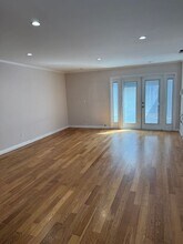 5906 Graves Ave in Los Angeles, CA - Foto de edificio - Building Photo