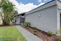 5629 Ainsley Ct in Boynton Beach, FL - Foto de edificio - Building Photo