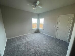 2829 Peony Dr in Sherman, TX - Building Photo - Building Photo