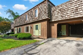 200 Granger Rd in Medina, OH - Building Photo - Building Photo
