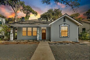 1006 1/2 W 22nd St in Austin, TX - Building Photo