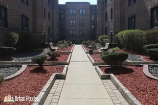 3713 N Pine Grove Ave, Unit M01B Apartamentos