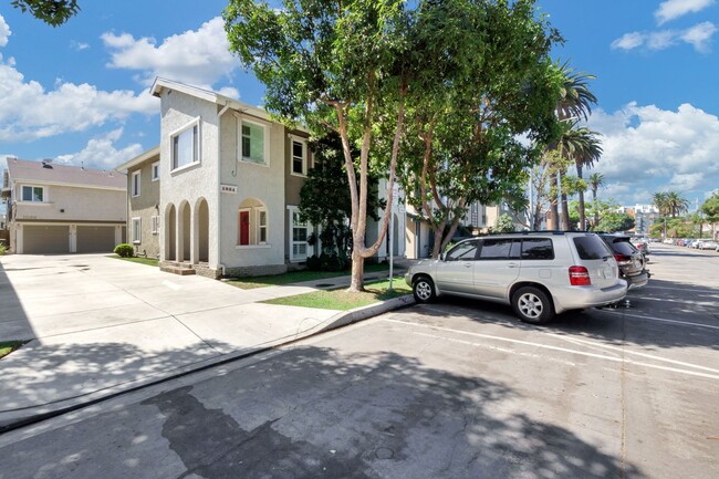 1064 2nd St in Long Beach, CA - Foto de edificio - Building Photo