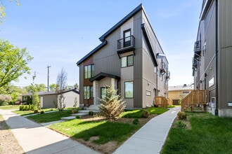 8556-8583 83 Ave NW in Edmonton, AB - Building Photo - Building Photo