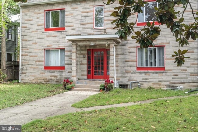 4317 River Rd NW, Unit apt 1 in Washington, DC - Building Photo - Building Photo