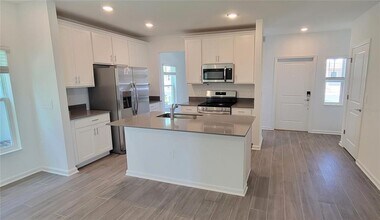 6062 Blissful St in Clermont, FL - Building Photo - Building Photo