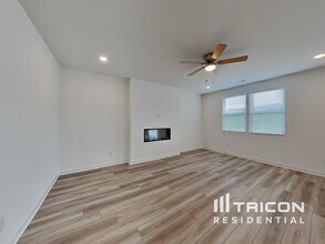 156 Millbrook Dr in Spring Hill, TN - Building Photo - Building Photo