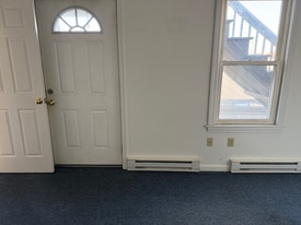 51 Pleasant St, Unit 2R in Leominster, MA - Building Photo