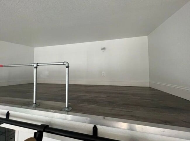 1355 Prater Way in Sparks, NV - Building Photo - Building Photo